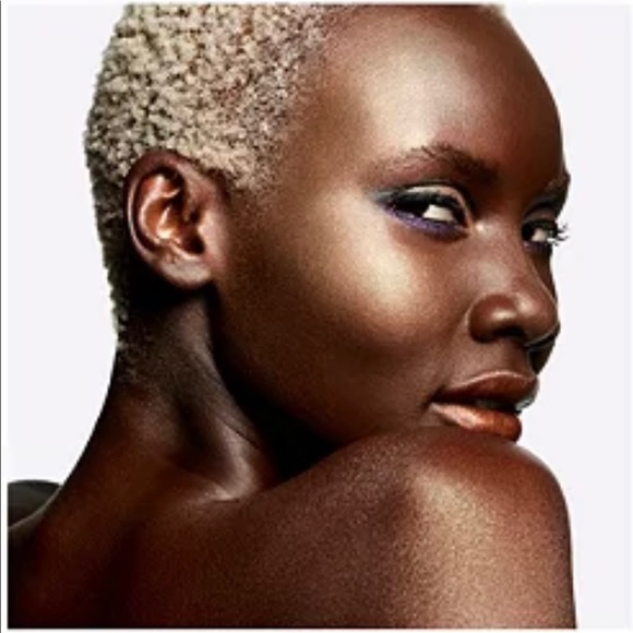 🆕 M∙A∙C Hyper Real Flow Palette “Get it Glowin” - Picture 6 of 14